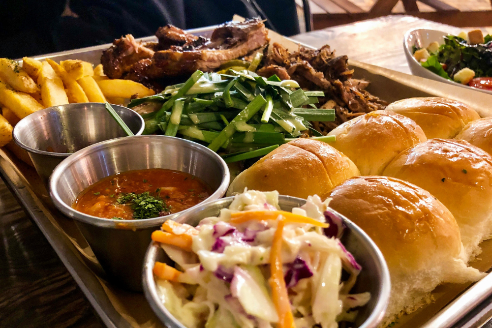 Best BBQ Side Dishes to Pair with Grilled Meat (Crowd Favorites)