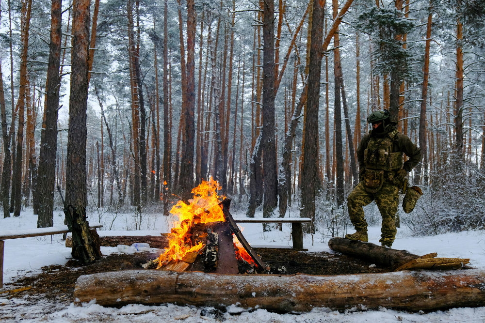 Winter Campfire Cooking: 7 Hardcore Recipes That Actually Work in the Cold