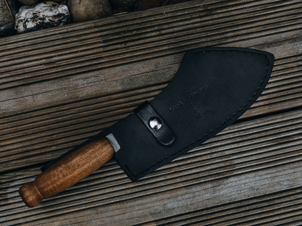 Essential Winter Knife Care: Protecting Your Blades from the Cold