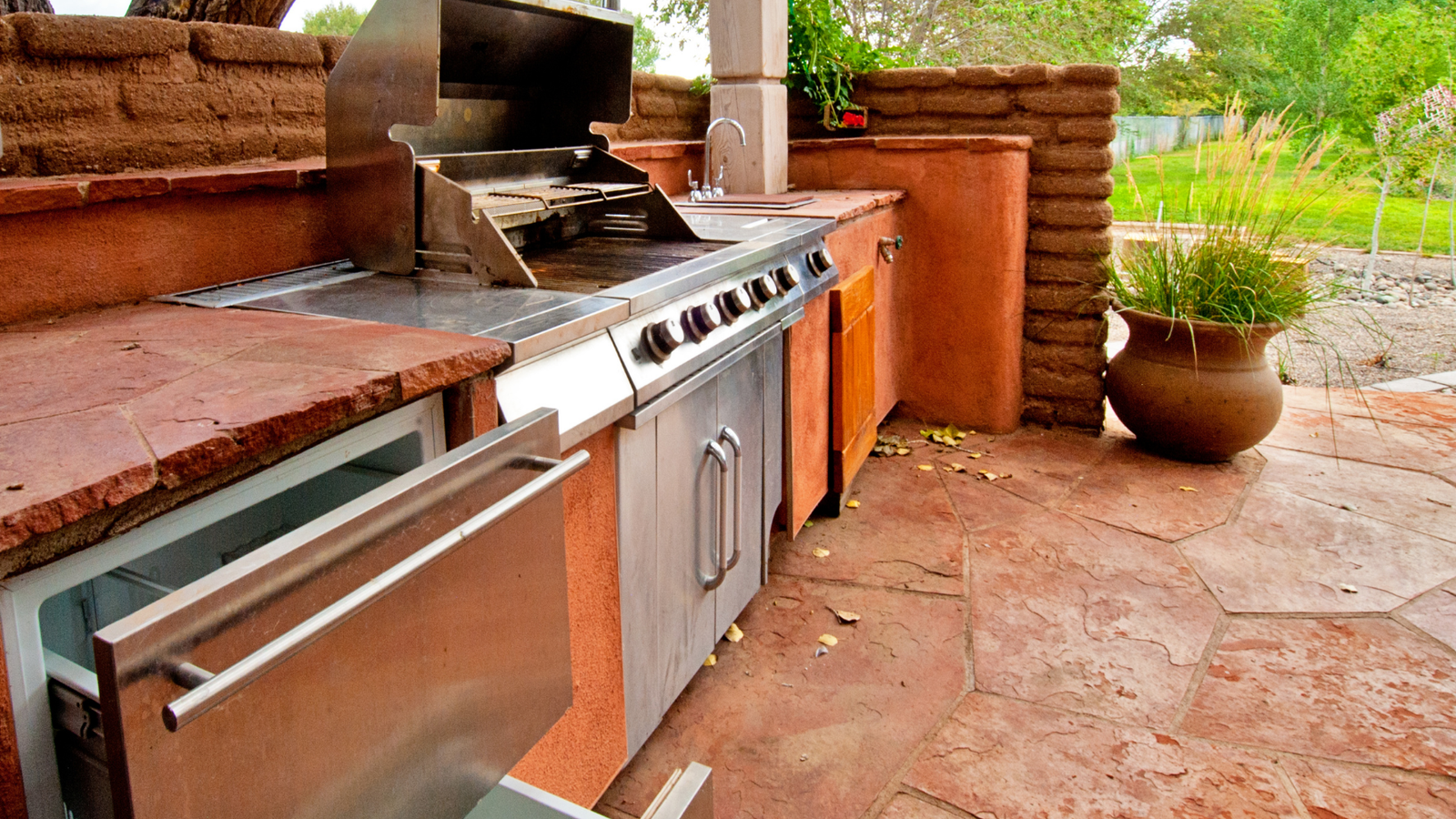 How to Create the Ultimate Fall Cooking Setup in Your Backyard