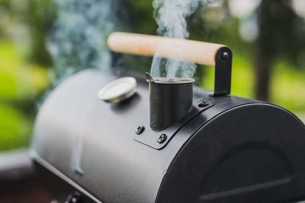 3 Must-Try Smoking Woods for Autumn Flavors