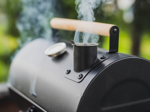 3 Must-Try Smoking Woods for Autumn Flavors
